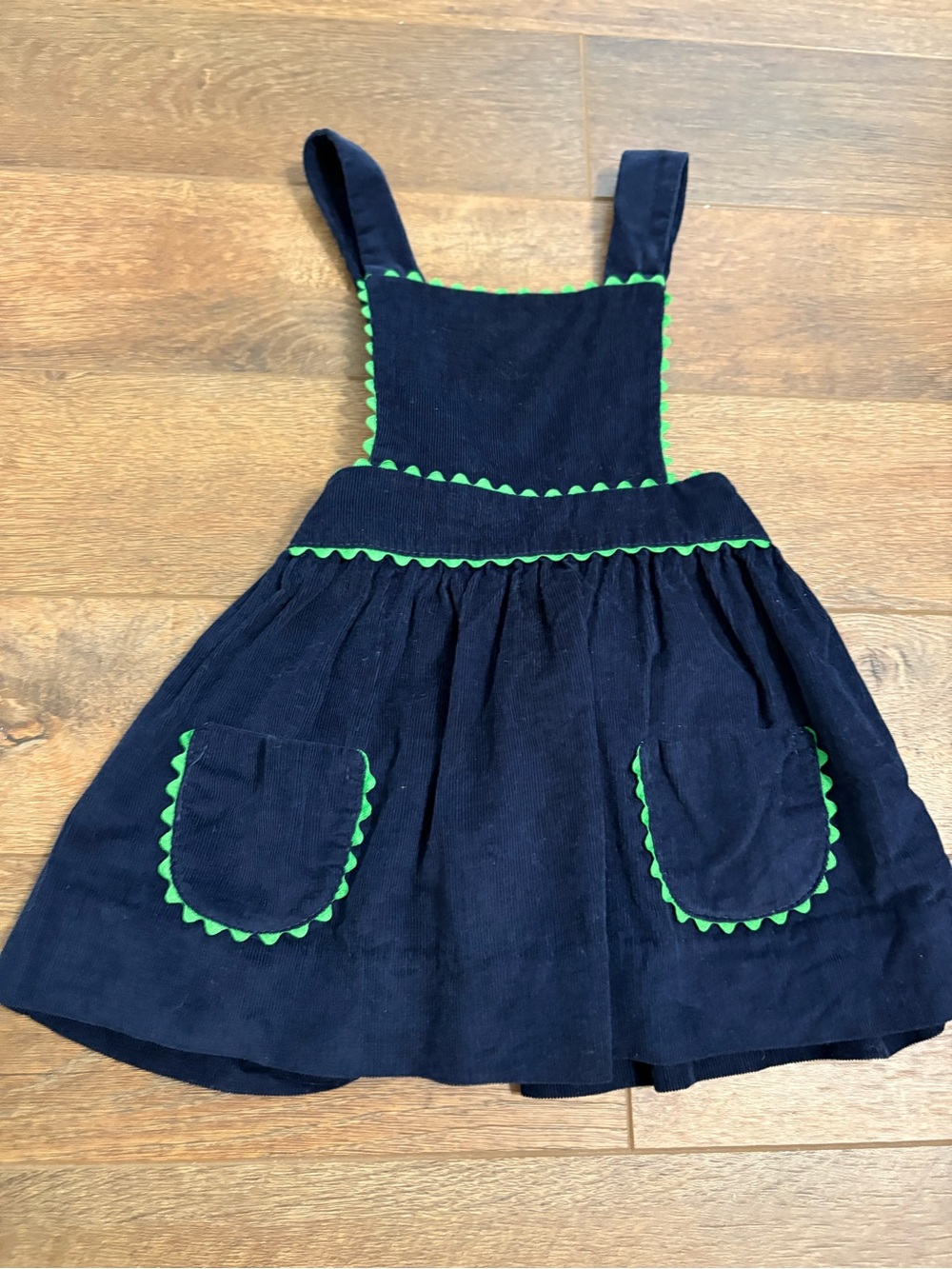 Shrimp & Grits Kids 12M Navy Corduroy Jumper Dress Green Scalloped Trim Pockets